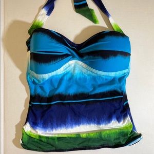 TOMMY BAHAMA Two piece bathing suit